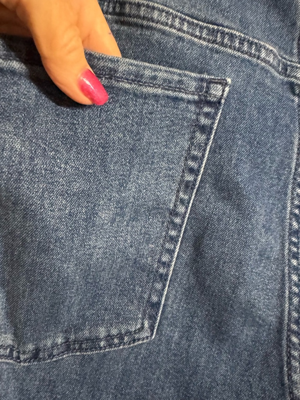 Old Navy Women’s WOW High-Rise Loose Jeans PLUS: 18 #10 - Picture 6 of 7